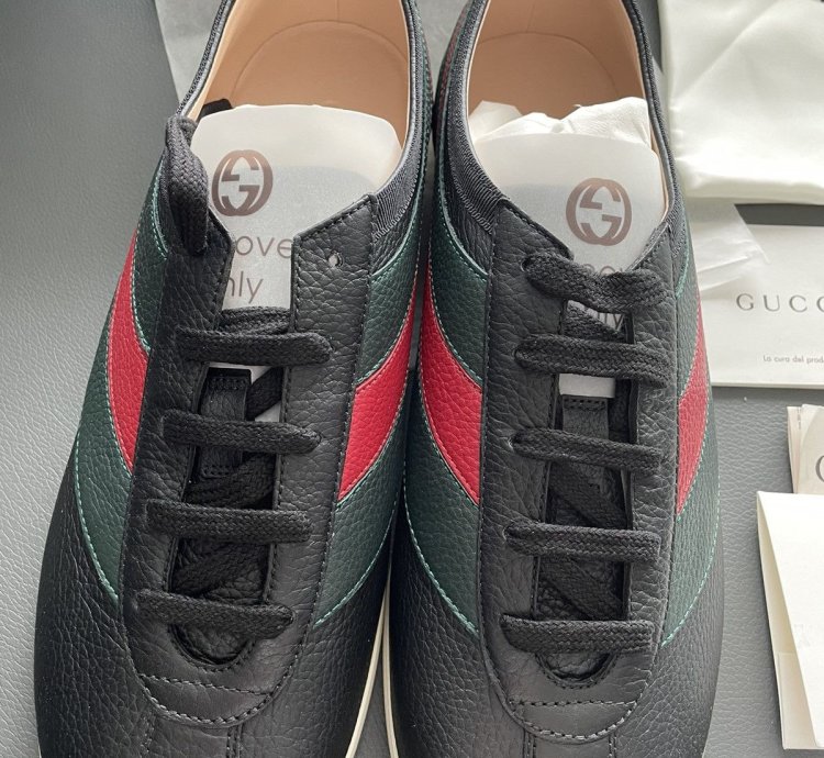 Brand New Rare Super Runway Web ACE Bee Leather Sneaker