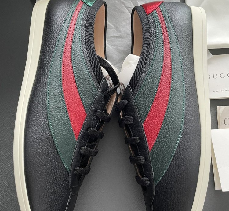 Brand New Rare Super Runway Web ACE Bee Leather Sneaker