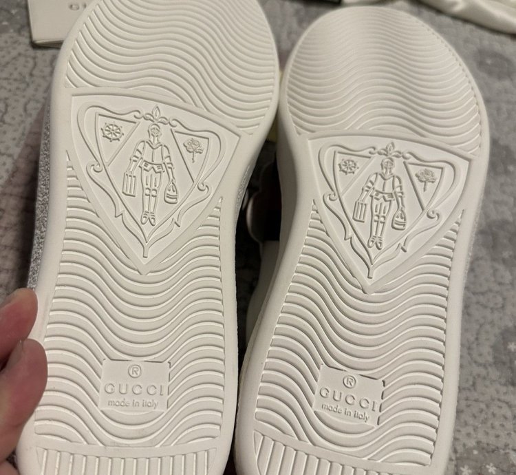 DEAL GUCCI ACE SNEAKERS SZ 10 5 NEW