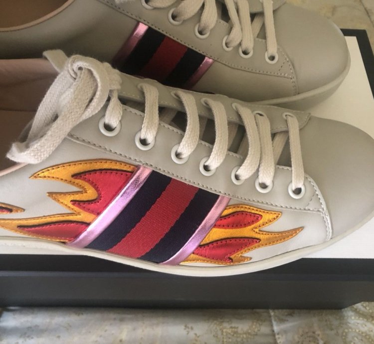 Grails New Gucci Flames Shoes Size 9 5