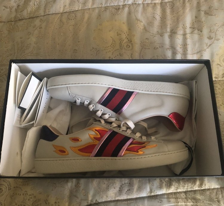 Grails New Gucci Flames Shoes Size 9 5