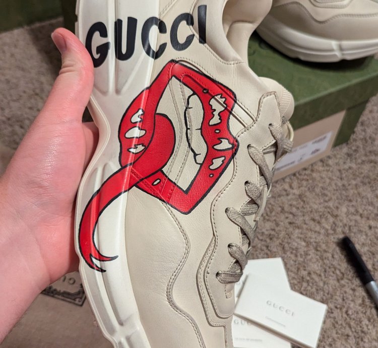 Gucci 14 5 rhyton mouth sneakers