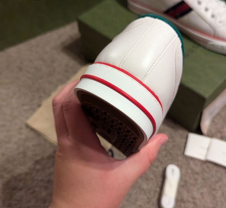 Gucci 1977 leather sneakers