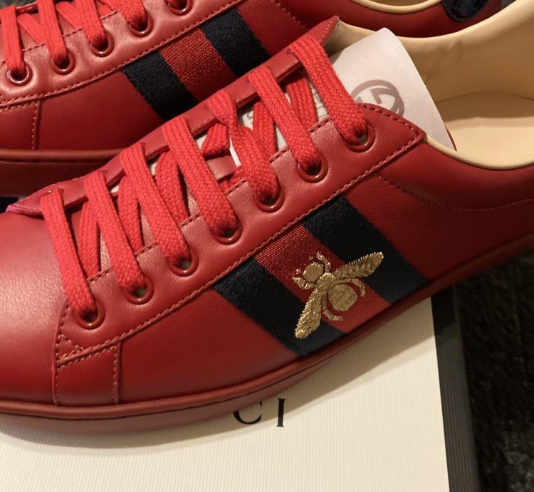Gucci Ace Bee Stripe Logo Embellished Sneakers Size 8 5