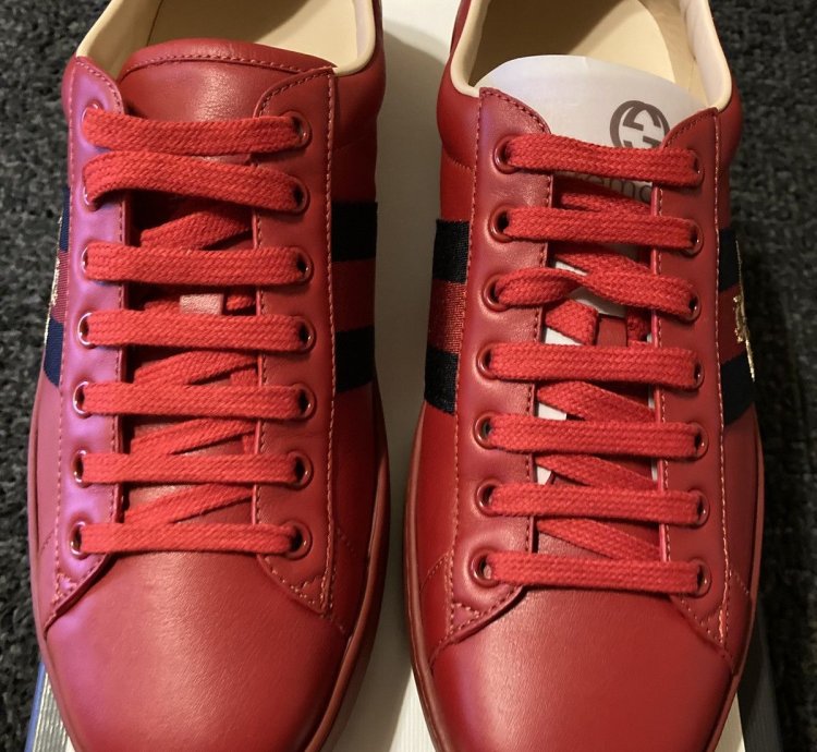 Gucci Ace Bee Stripe Logo Embellished Sneakers Size 8 5