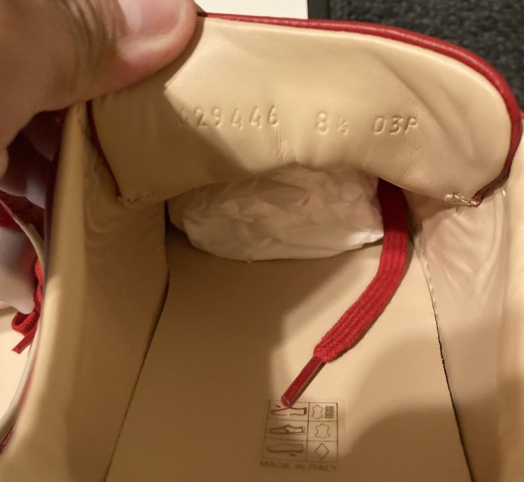 Gucci Ace Bee Stripe Logo Embellished Sneakers Size 8 5