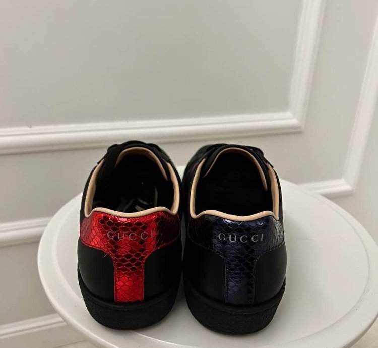GUCCI ACE black bees