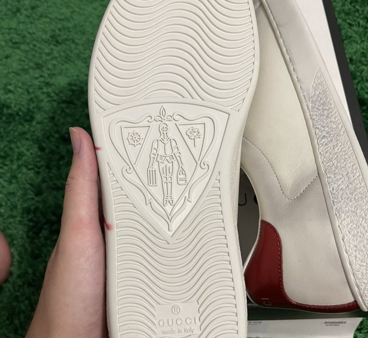 Gucci ACE Blade Logo Sneaker size UK9 US9 5