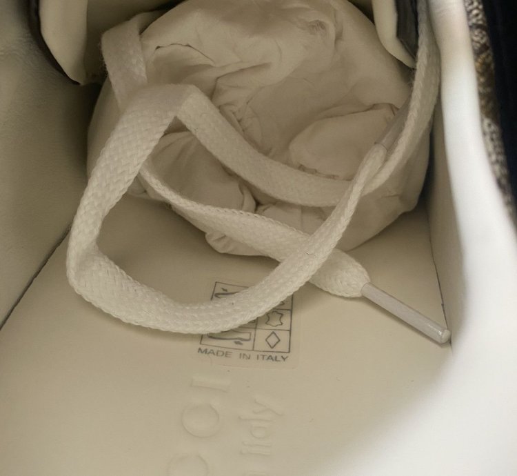 Gucci Ace GG Supreme Bees Sneaker Size 11