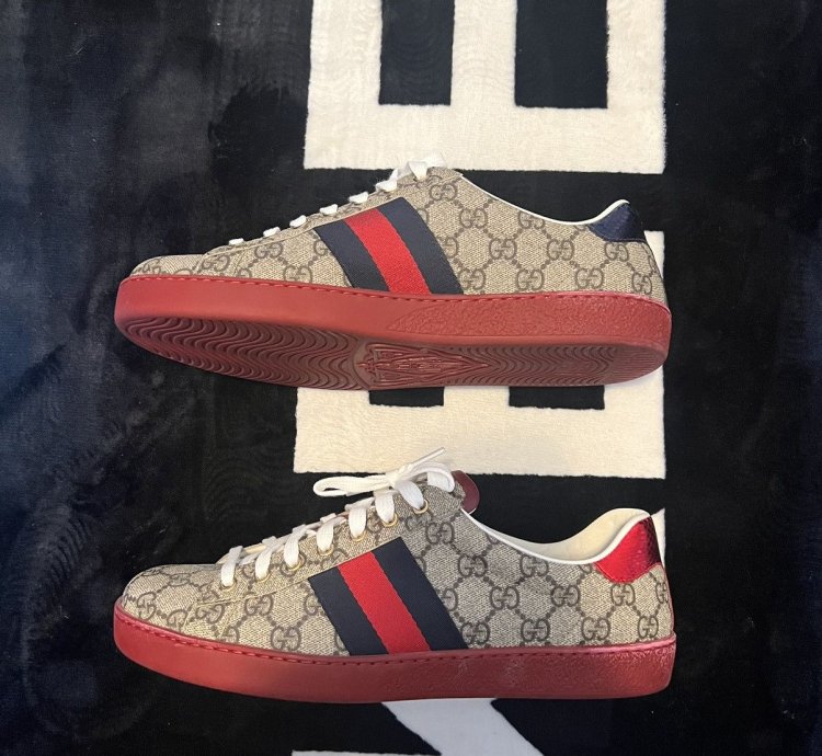 Gucci Ace GG Supreme Red Sneaker