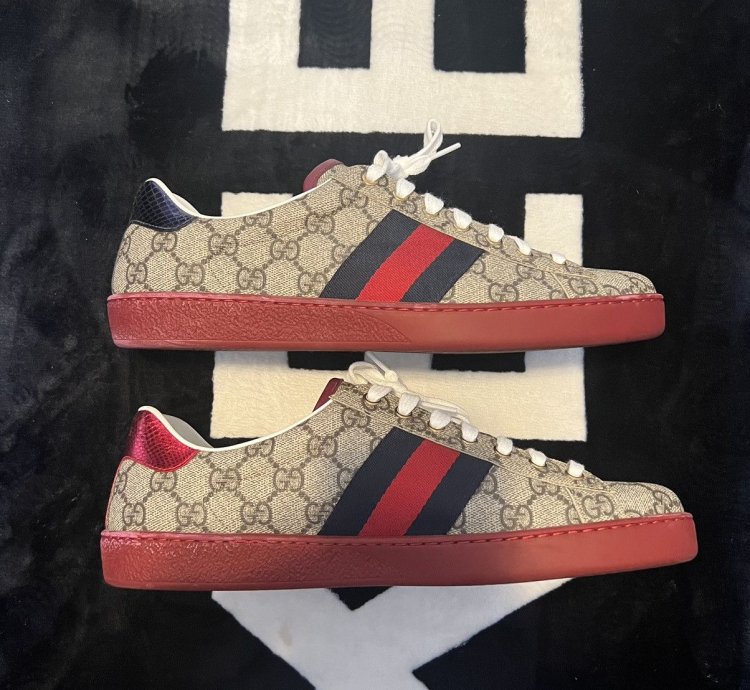 Gucci Ace GG Supreme Red Sneaker
