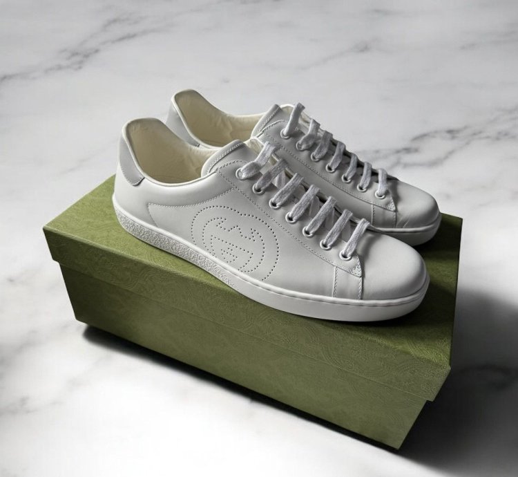 Gucci Ace Interlocking Sneaker