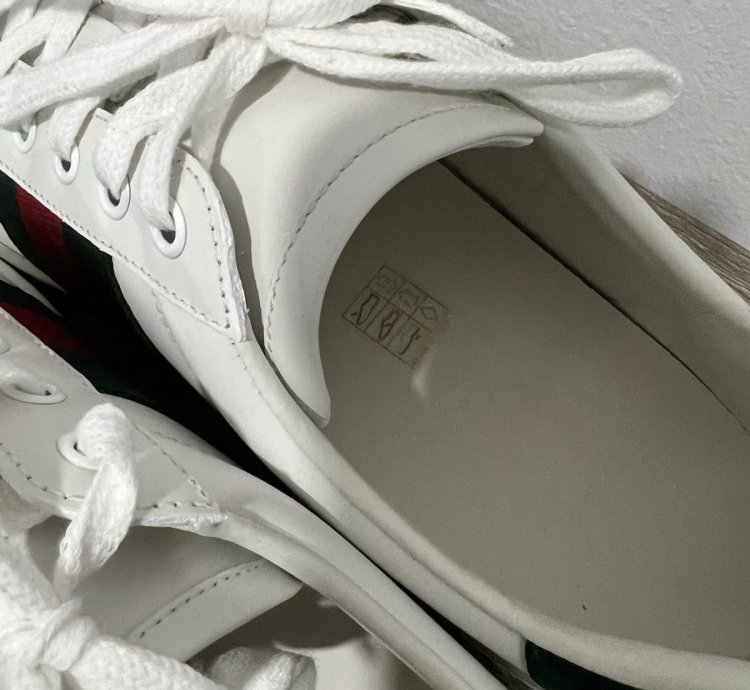 Gucci Ace Sneaker with Apple logo