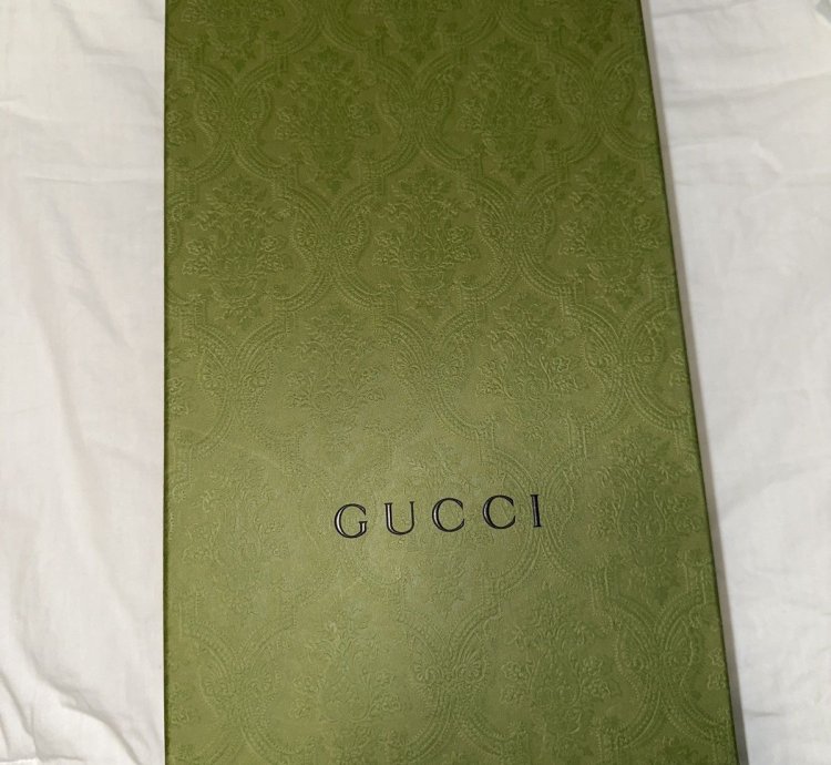 Gucci Ace Sneakers (Size 11M)