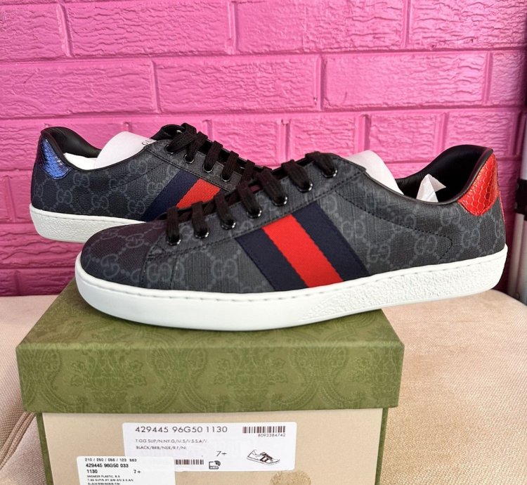 Gucci ace sneakers 7 5 40 5