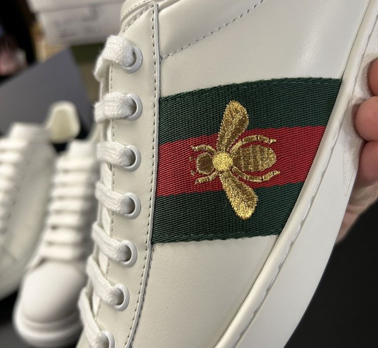 Gucci ace white bee sneaker