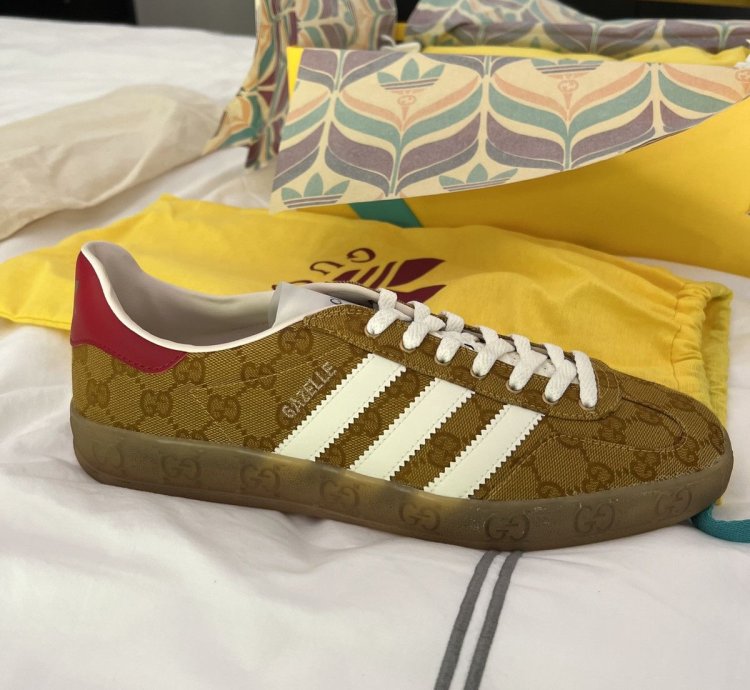 Gucci Adidas Gazelle Beige Low-Top Sneakers