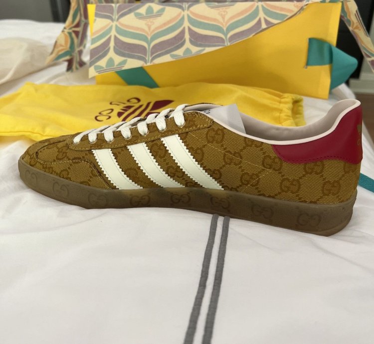 Gucci Adidas Gazelle Beige Low-Top Sneakers