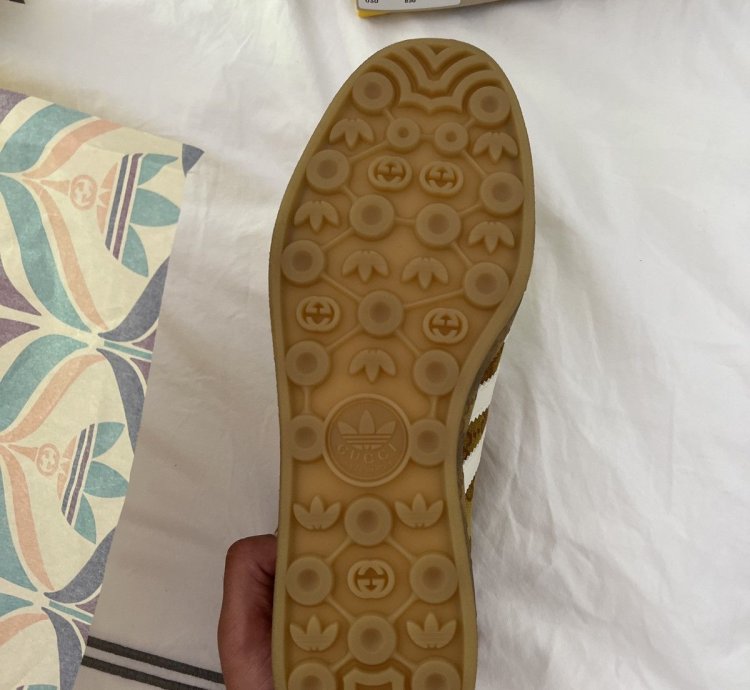 Gucci Adidas Gazelle Beige Low-Top Sneakers