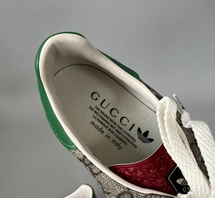 Gucci Adidas Gazelle GG Logo Monogram Sneakers