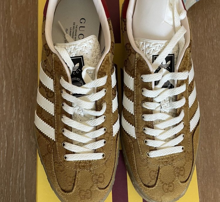 Gucci Adidas Gazelle Monogram US 10 5US