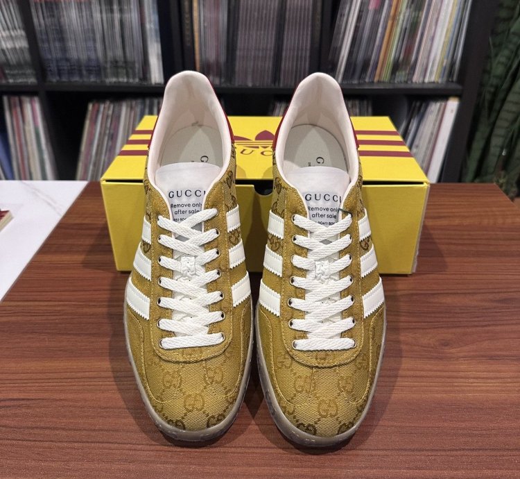 Gucci Adidas Monogram sneaker
