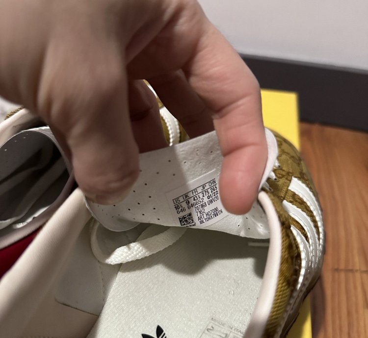 Gucci Adidas Monogram sneaker