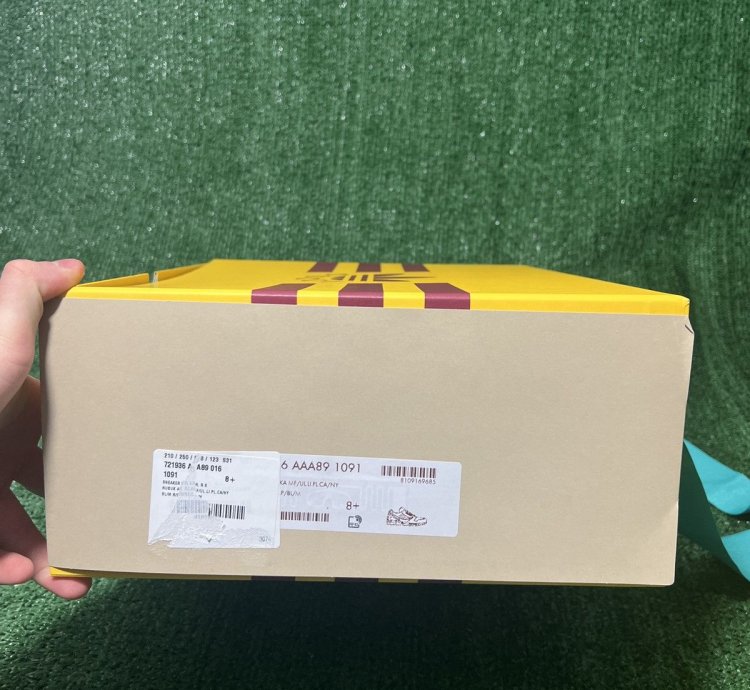 GUCCI ADIDAS ZX 8000 TORSION BLACK GG MONOGRAM Size 8 5