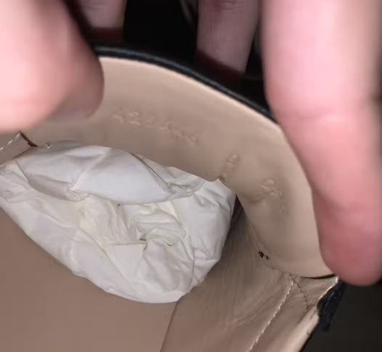 Gucci Bee Sneakers