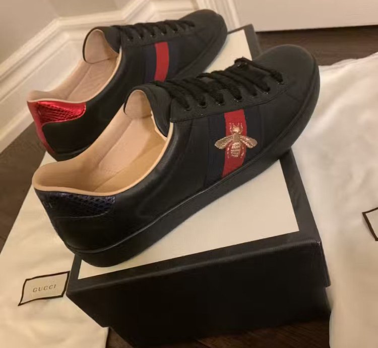 Gucci Bee Sneakers