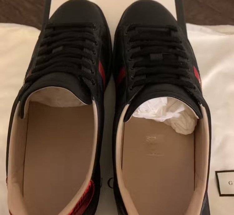 Gucci Bee Sneakers