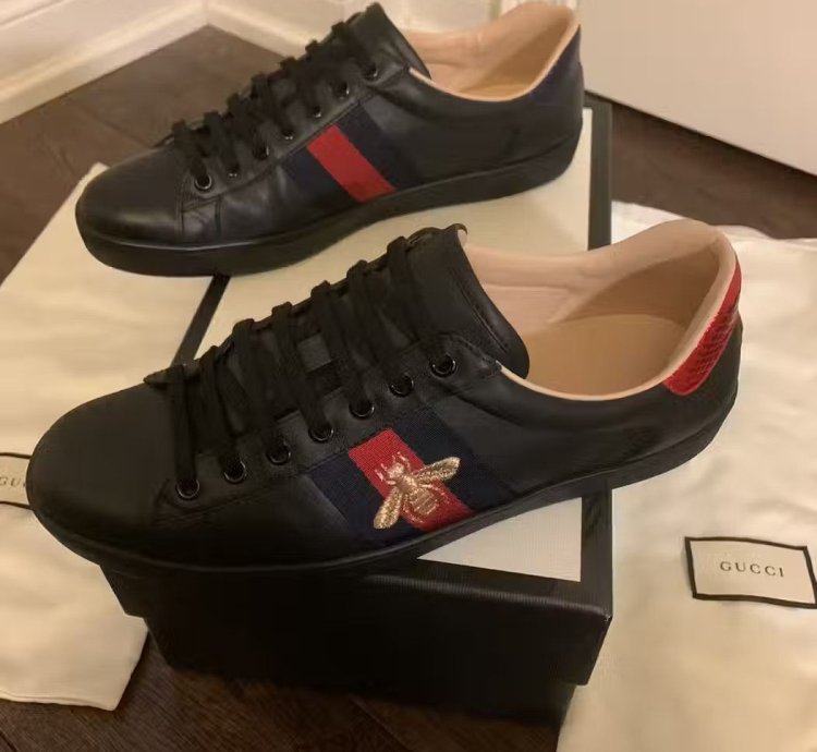 Gucci Bee Sneakers