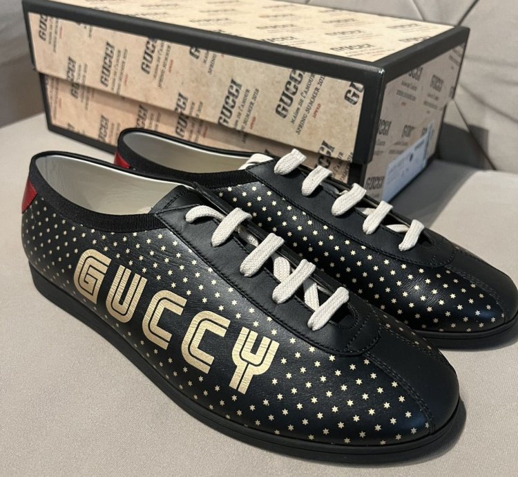 Gucci black gold star sneaker