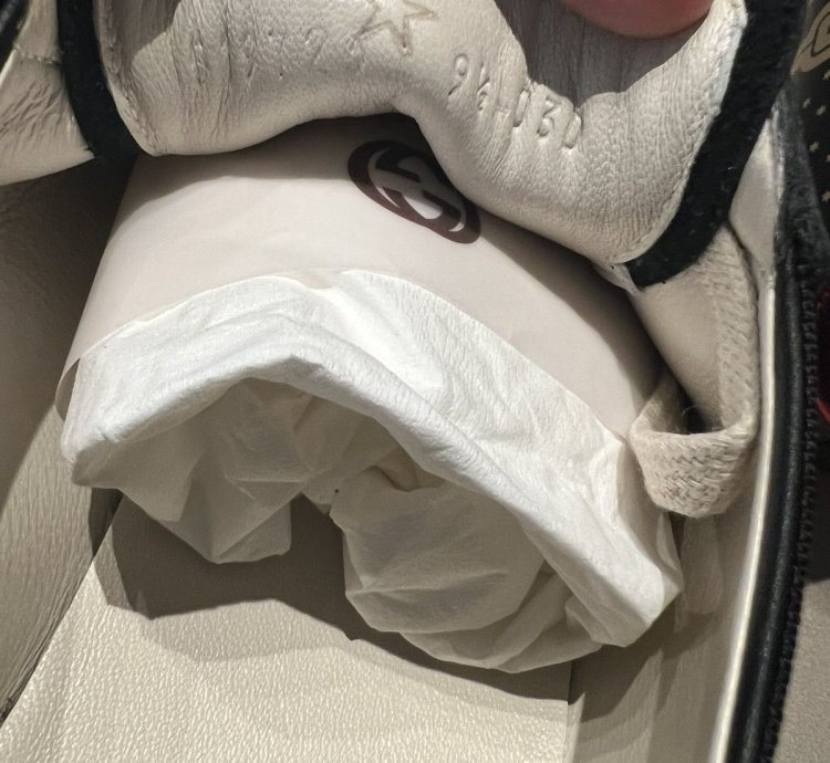 Gucci black gold star sneaker