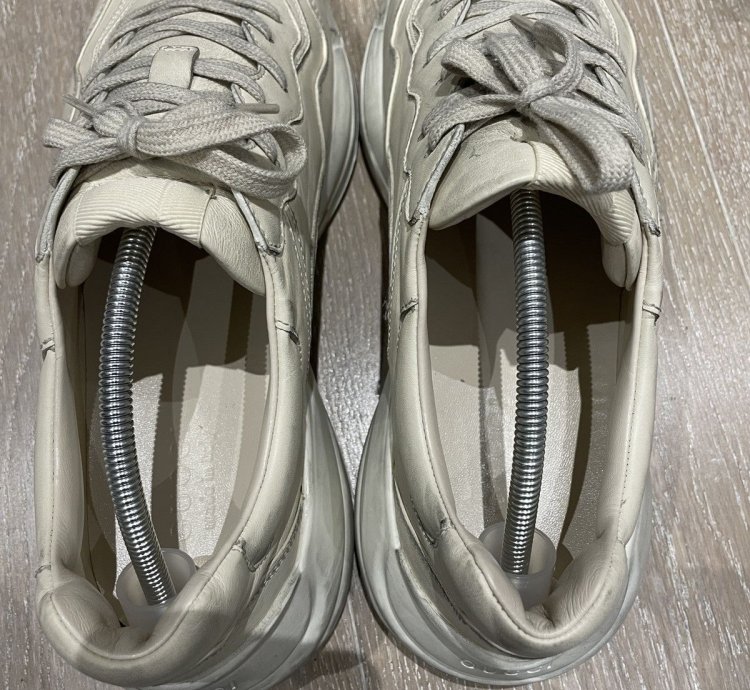 Gucci Distressed Rhyton Sneakers