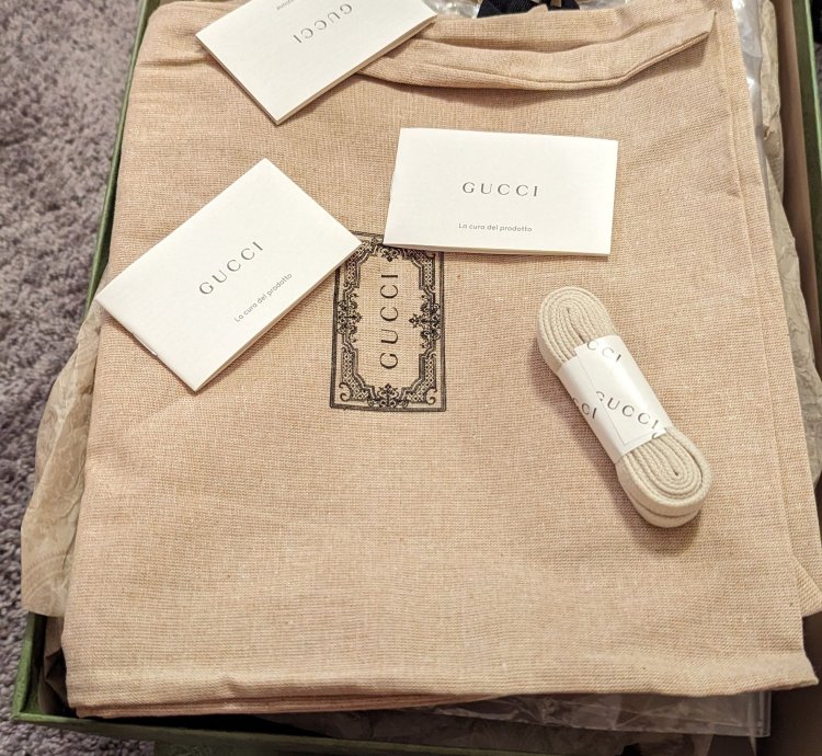 Gucci exquisite sneakers
