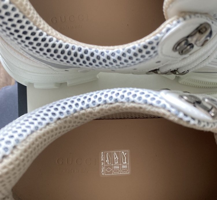 GUCCI FLASHTREK