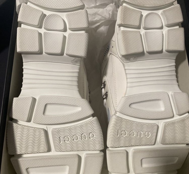 GUCCI FLASHTREK