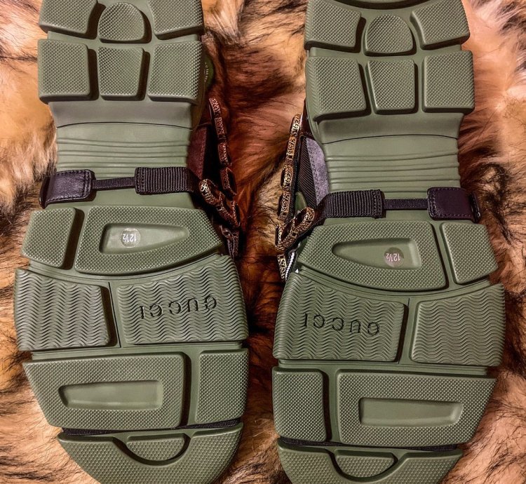 Gucci Flashtrek Crystals