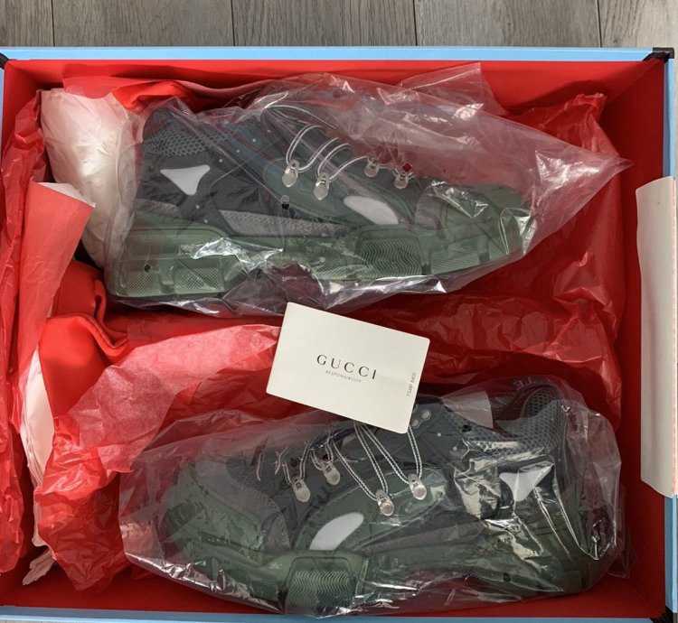 Gucci Flashtrek green black sneaker