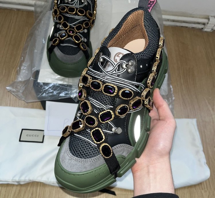Gucci Flashtrek SEGA Green Removable Crystal