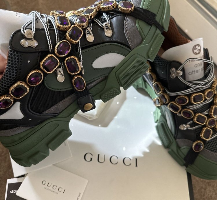Gucci Flashtrek Sneakers