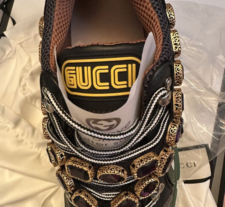 Gucci Flashtrek Sneakers
