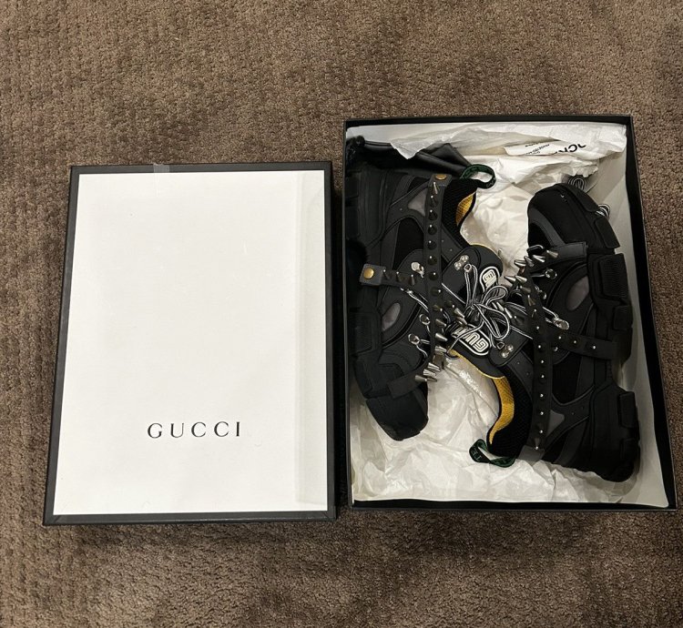 Gucci Flashtrek Spike Embellished Lace-Up Sneakers