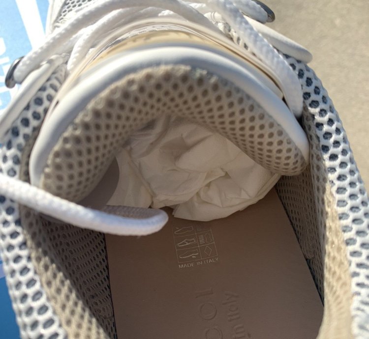 Gucci Flashtrek White Leather Sneakers