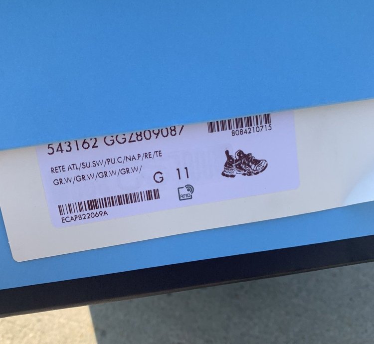 Gucci Flashtrek White Leather Sneakers