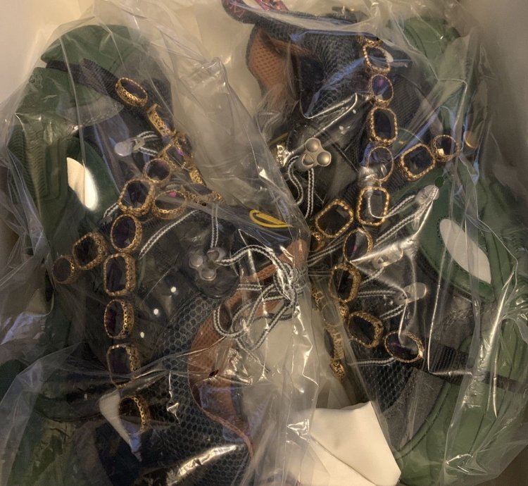 GUCCI FLESHTREK SEGA GREEN REMOVABLE CRYSTAL