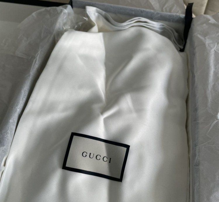 Gucci Fur Bee Ace sneaker