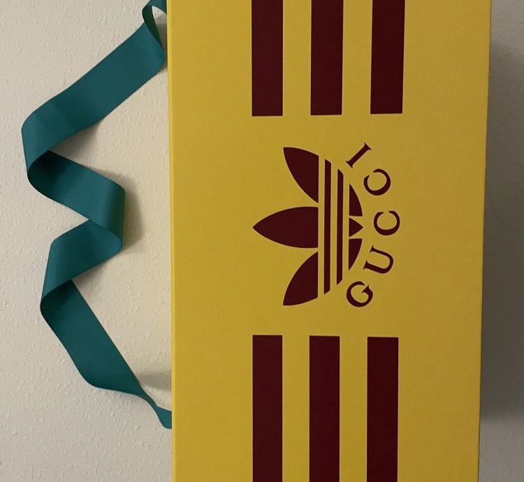 GUCCI GAZELLE BLUE LOGO MONOGRAM RARE