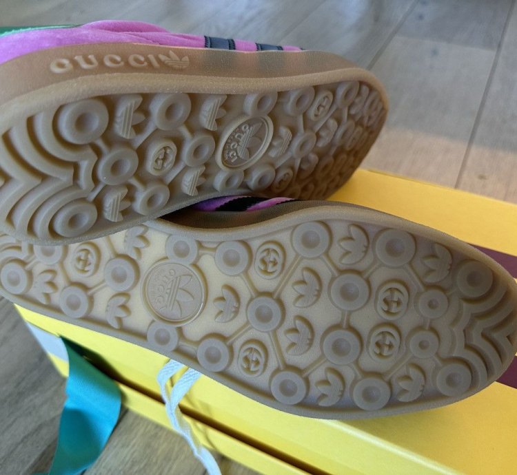 Gucci Gazelle Men size Gucci 8 Pink